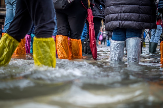 Do not step into floodwaters